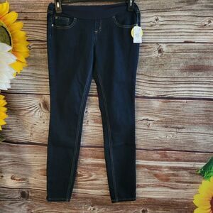 Motherhood Maternity Jeggings  small NWT